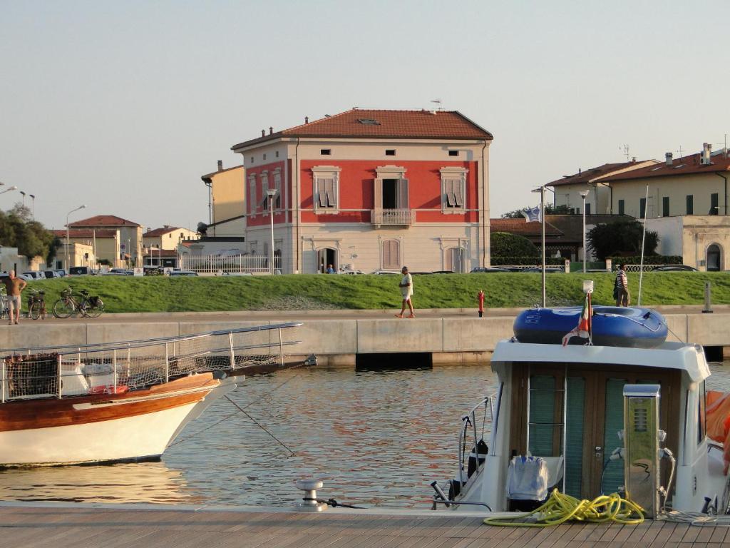 Hotel Villino Ermione Marina Di Pisa Exterior foto